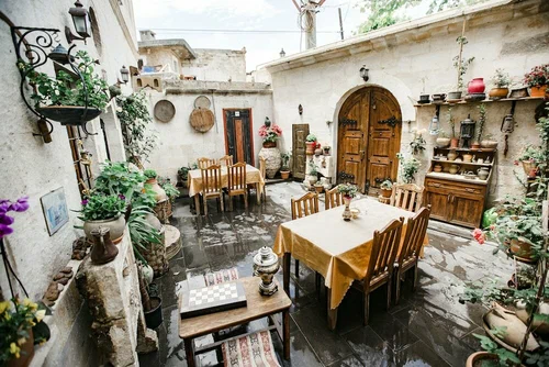 Kardesler Cave Suit rent a car