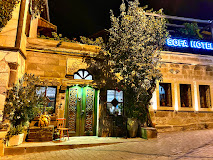 Софа Хотел арендовать автомобиль