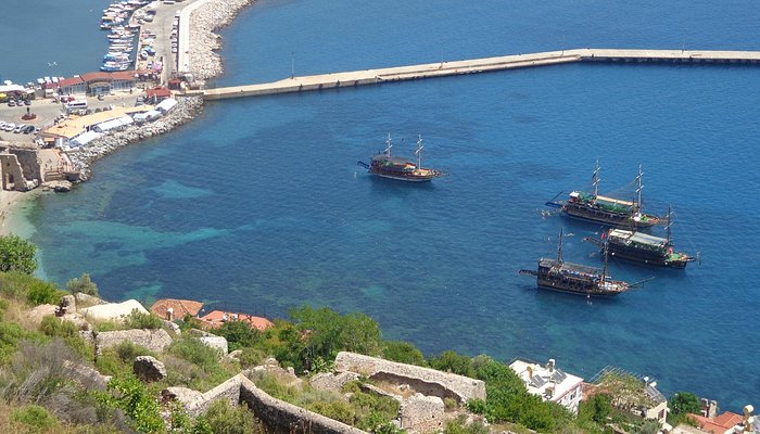 Eftalya Hotel rent a car