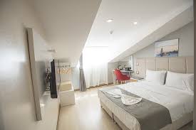 Express Inci Airport Hotel rent a car