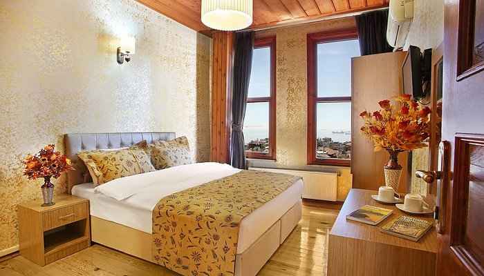 Mystic Hotel rent a car