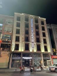 The Biancho Hotel Pera rent a car