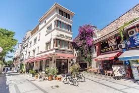 Tayahatun Hotel rent a car